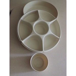 Vintage Tupperware Serving Center Divided Party Tray Vegetable / Fruit  # 1666-1